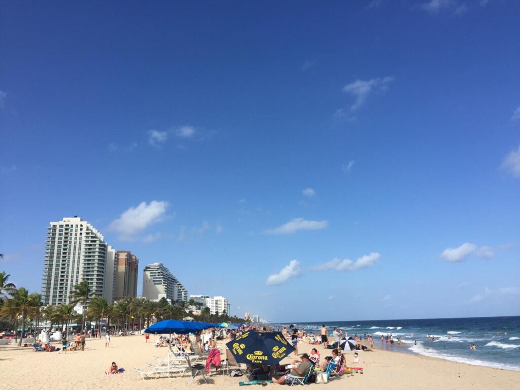 Praia de Fort Lauderdale na Flórida